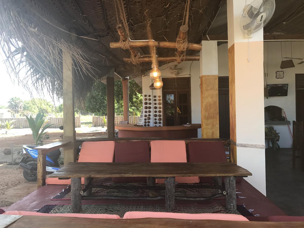 The Coconut Hotel Pottuvil Exterior foto