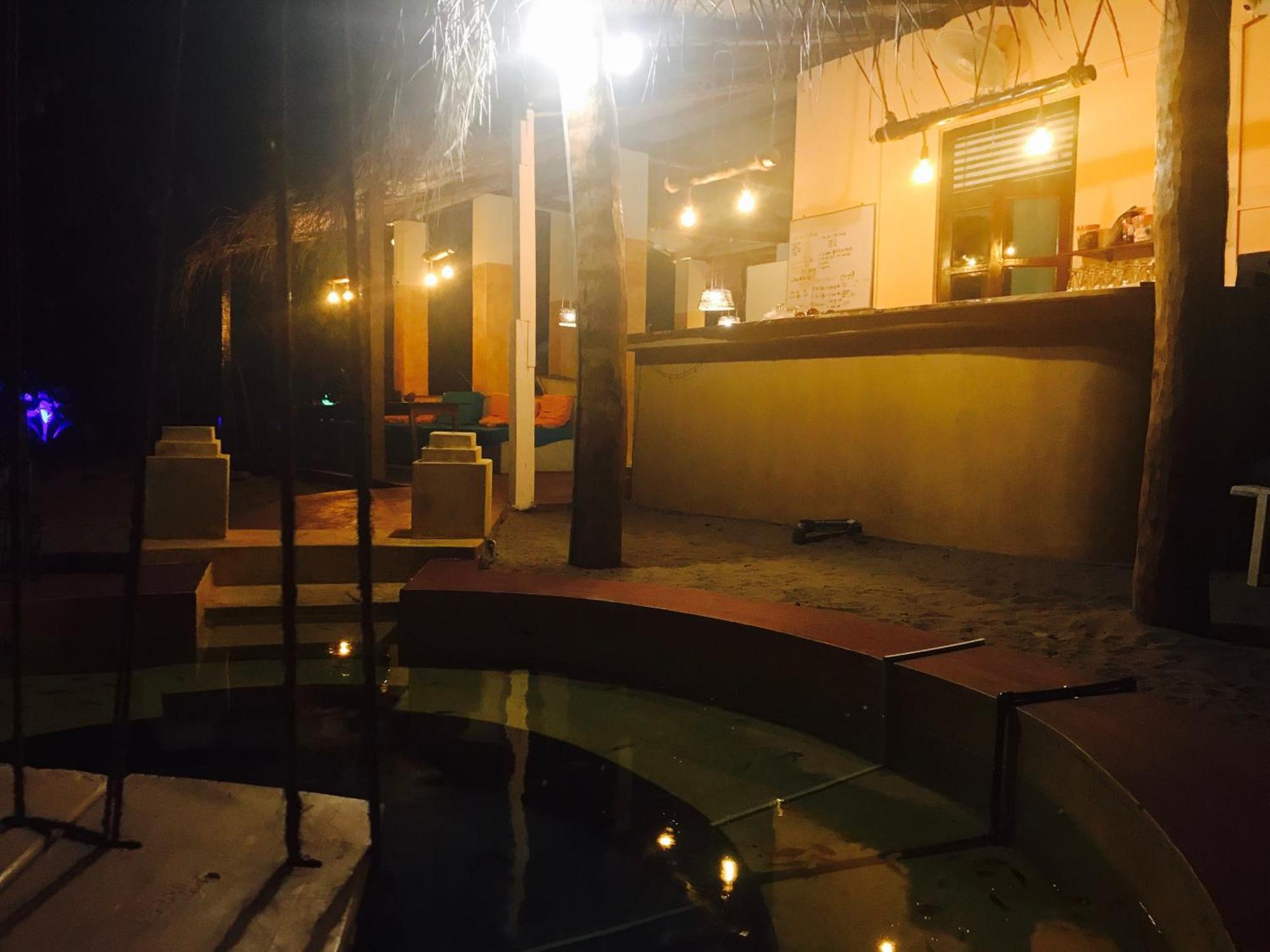 The Coconut Hotel Pottuvil Exterior foto
